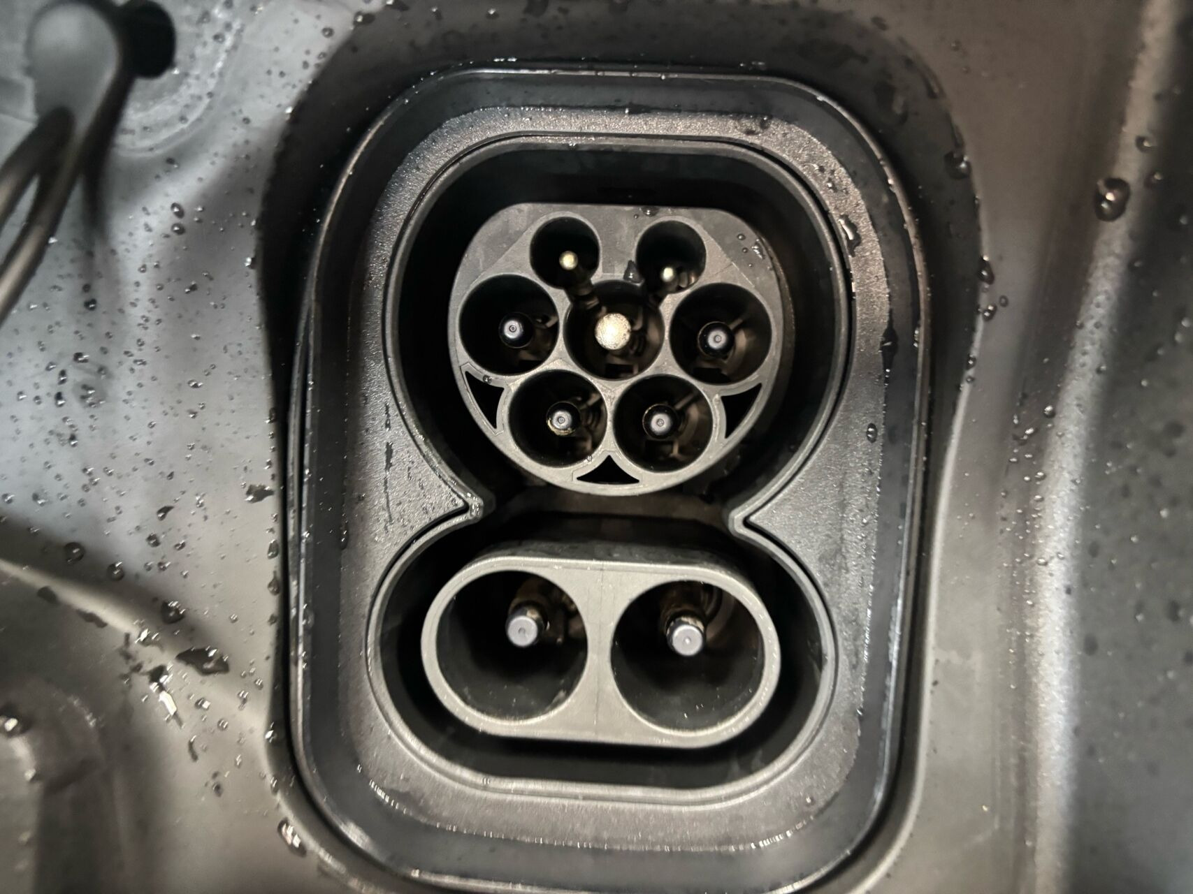 Hvid Fiat 600e fra 2023