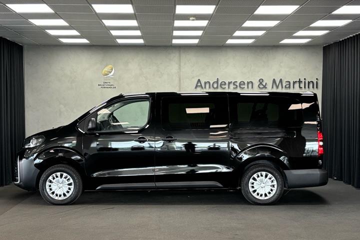 Sort Toyota Proace Verso Electric fra 2024