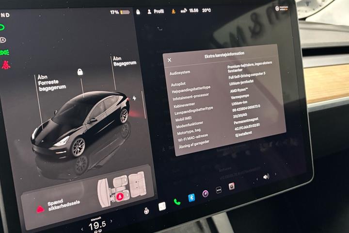 Sort Tesla Model 3 fra 2022