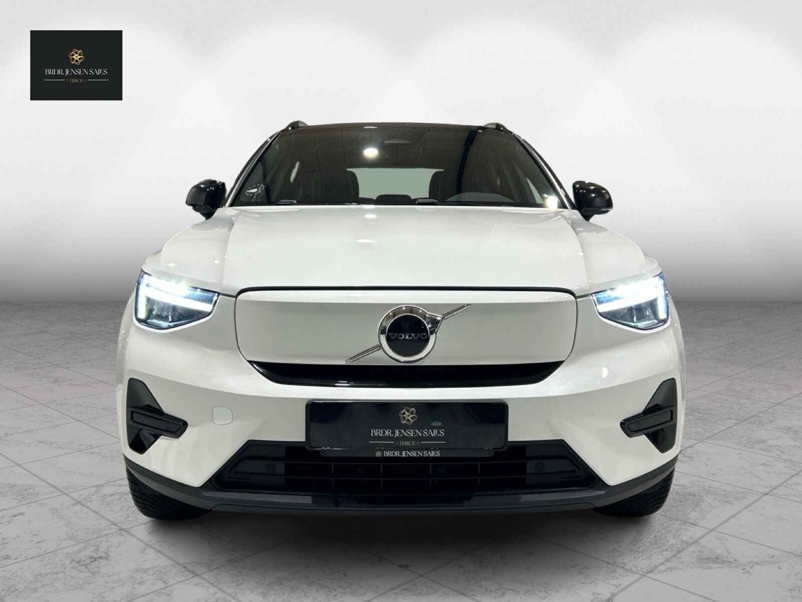 Hvid Volvo XC40 fra 2022