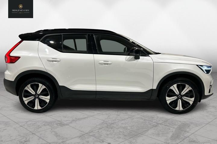 Hvid Volvo XC40 fra 2022