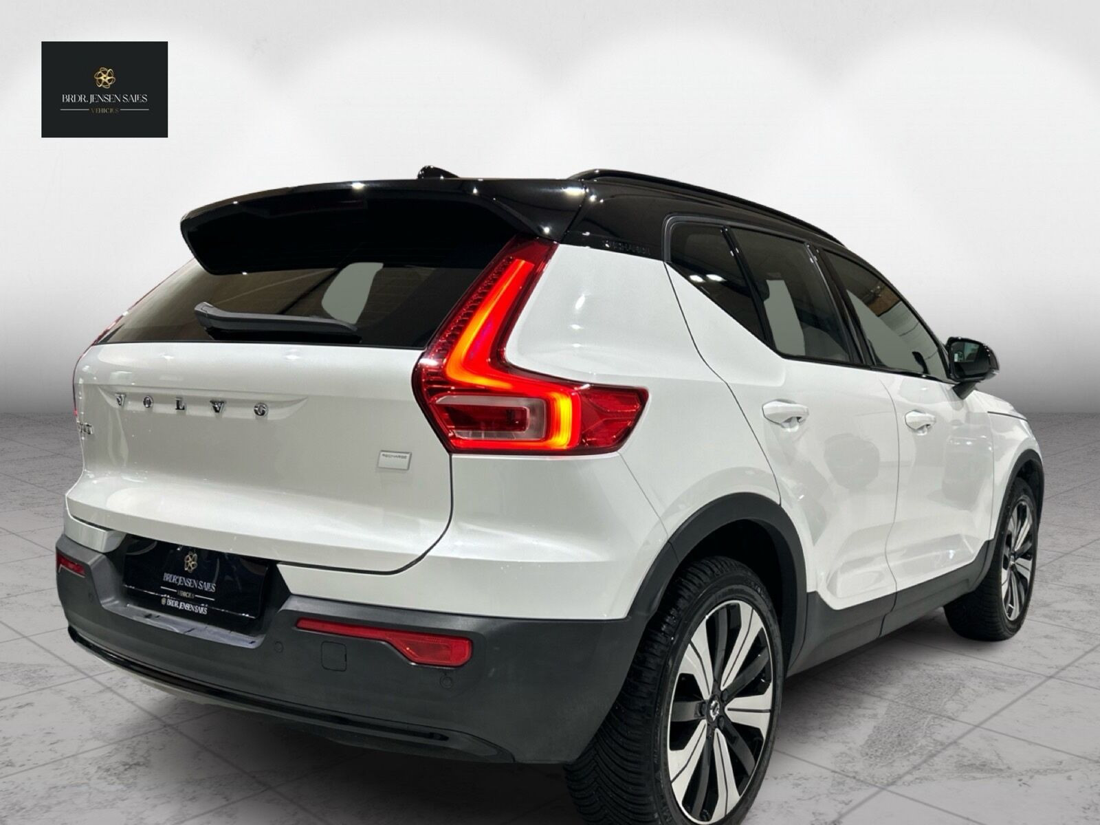 Hvid Volvo XC40 fra 2022