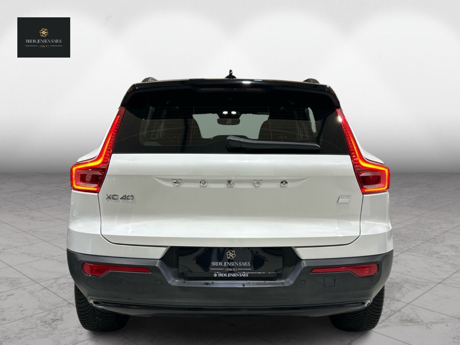 Hvid Volvo XC40 fra 2022