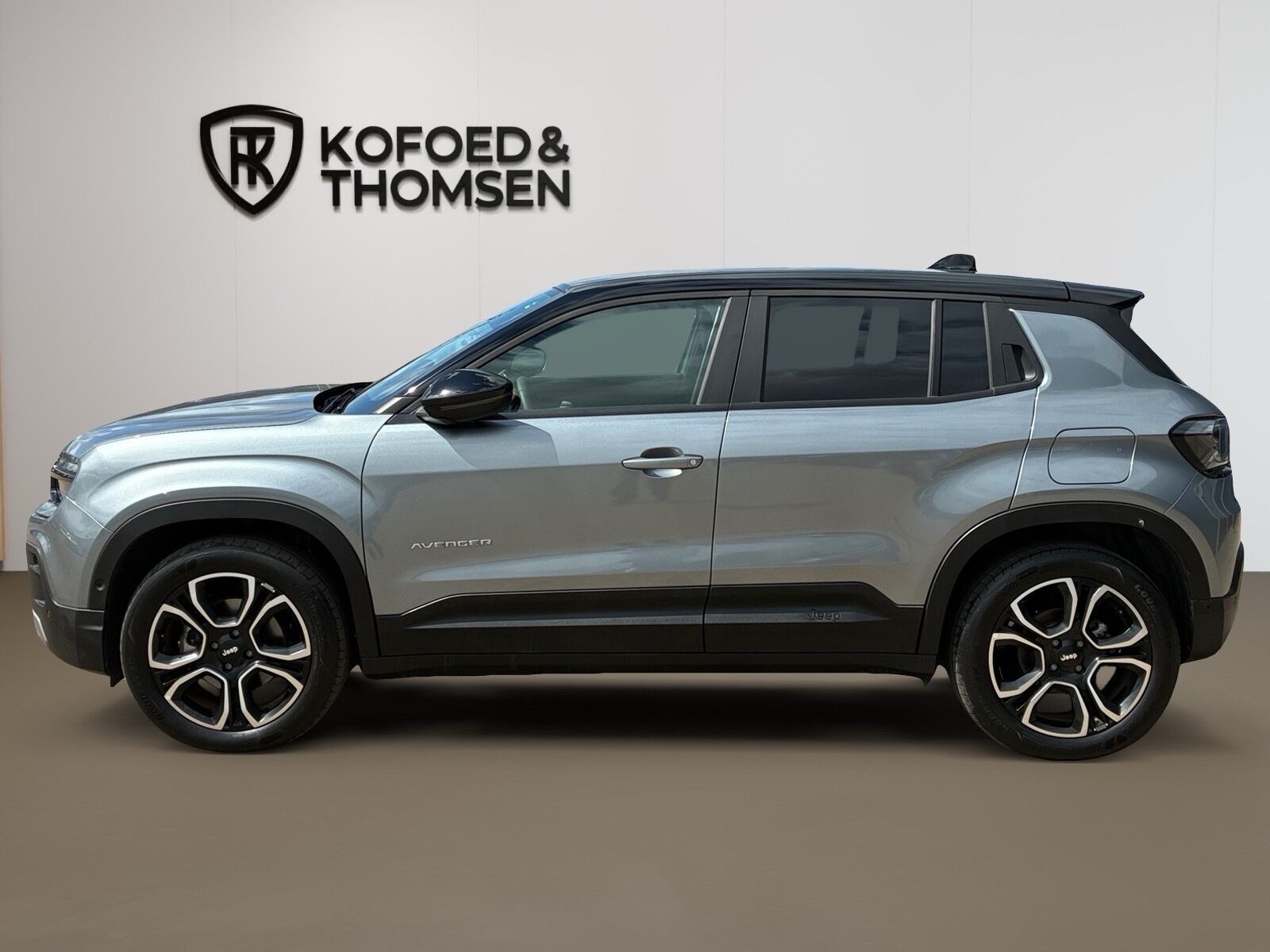 Beige Jeep Avenger fra 2025