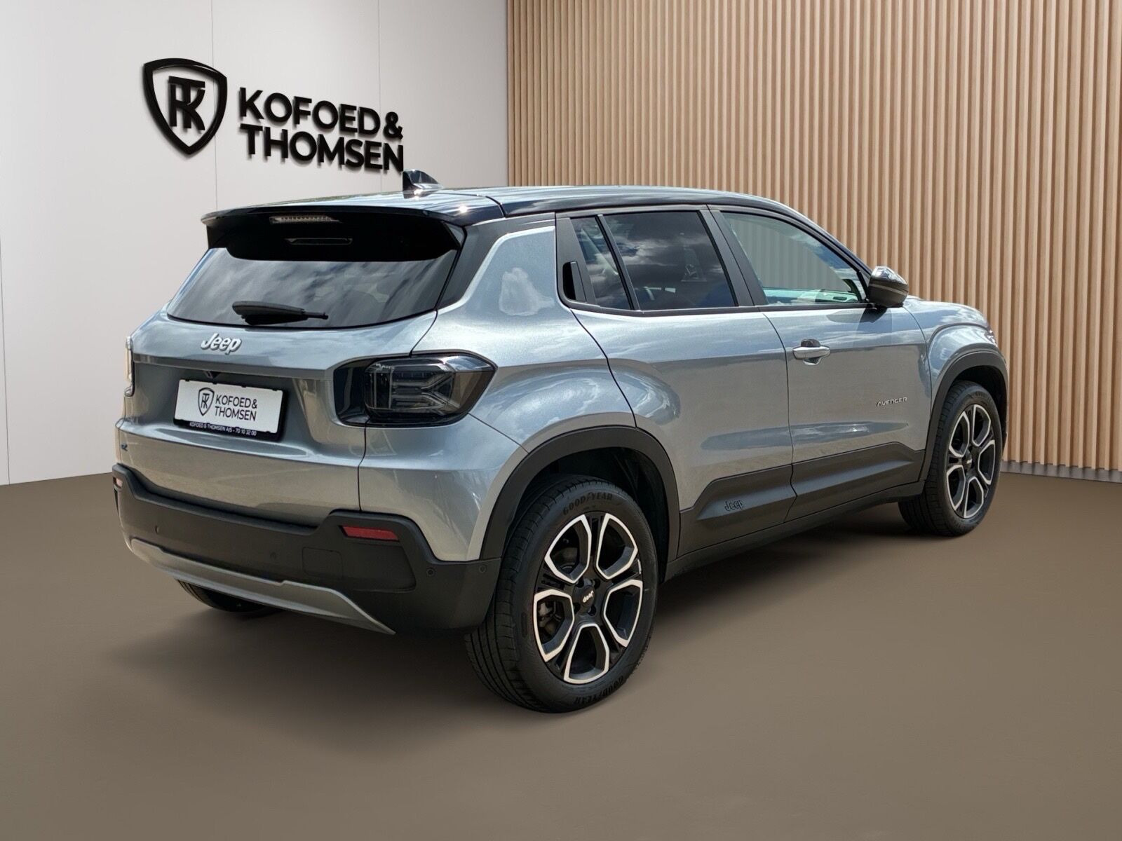 Beige Jeep Avenger fra 2025