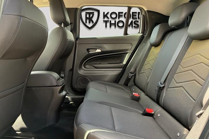 Beige Jeep Avenger fra 2025
