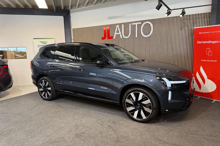 Blå Volvo EX90 fra 2025