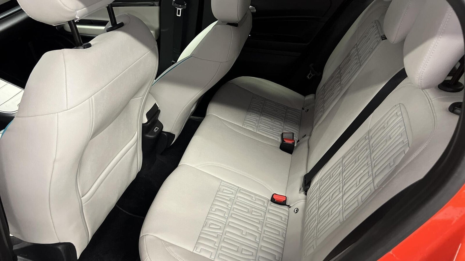 Orange Fiat 600e fra 2025