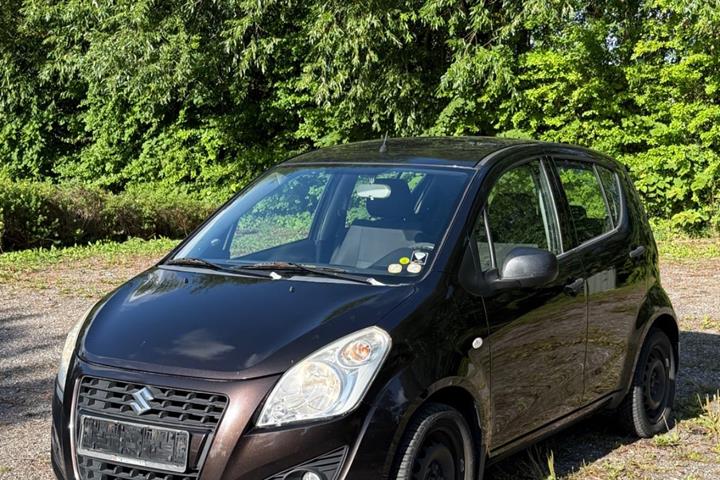 Brun Suzuki Splash fra 2012