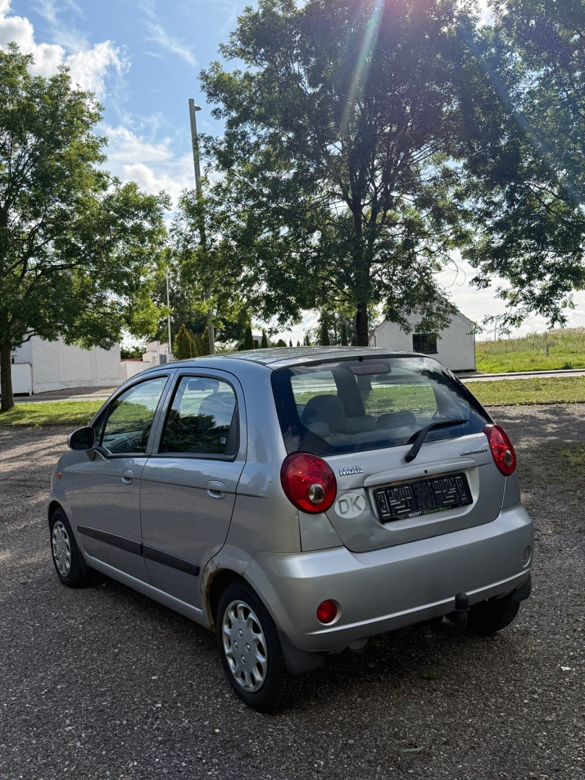 Sølv Chevrolet Matiz fra 2007 set udefra