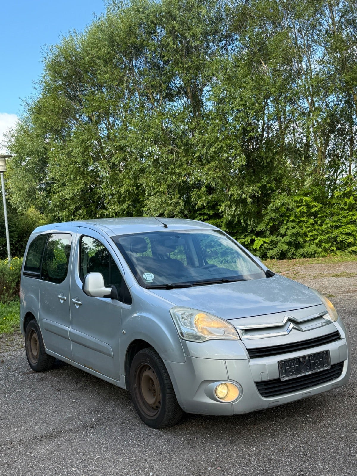 Sølv Citroën Berlingo fra 2010