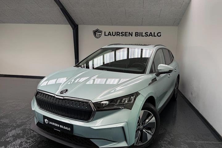 Blå Skoda Enyaq fra 2021