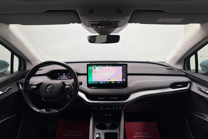 Blå Skoda Enyaq fra 2021