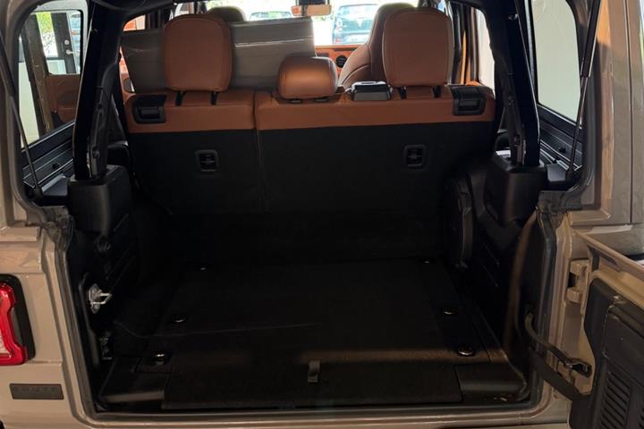 undefined Jeep Wrangler Unlimited fra 2024