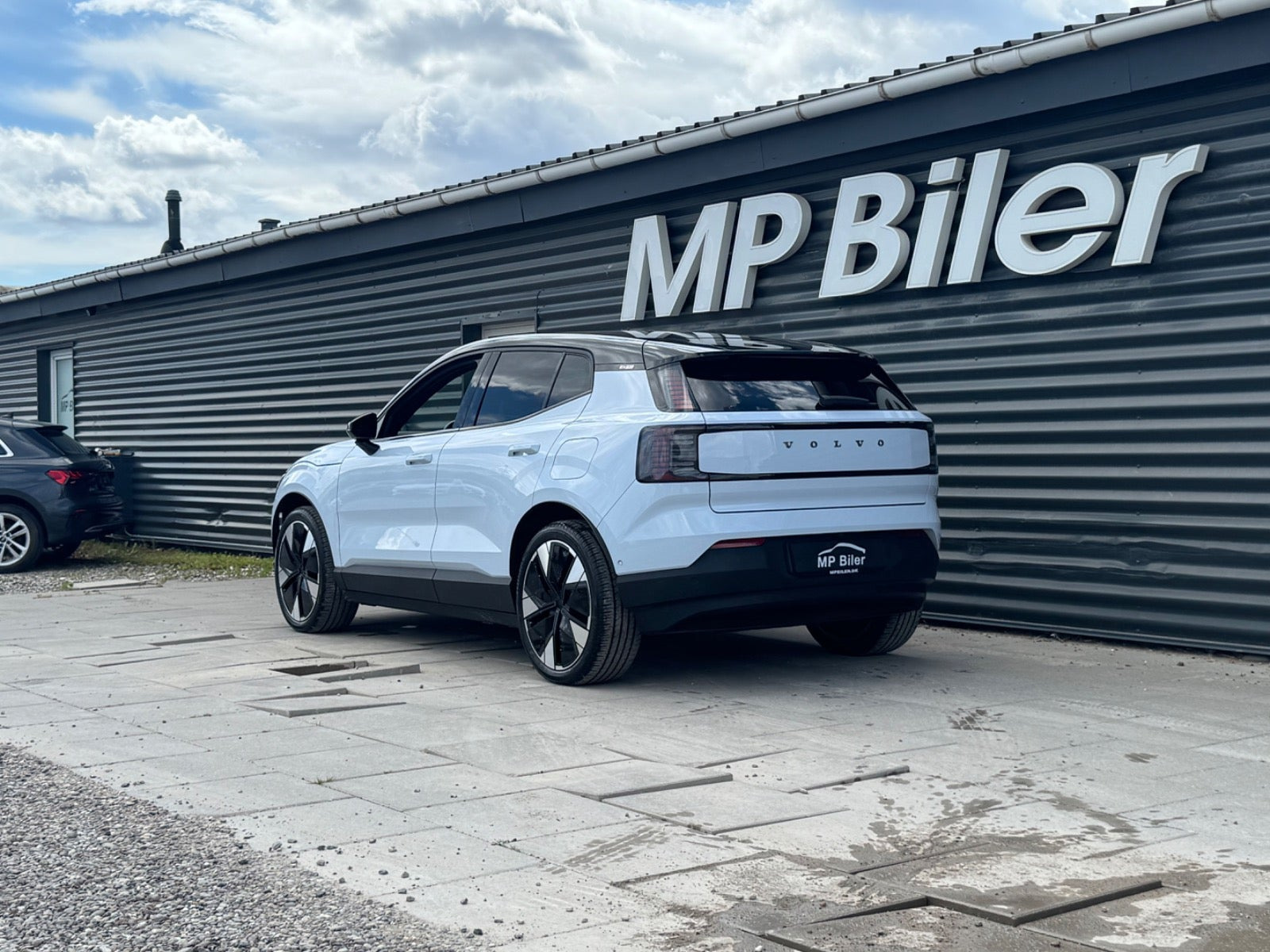 Blå Volvo EX30 fra 2025