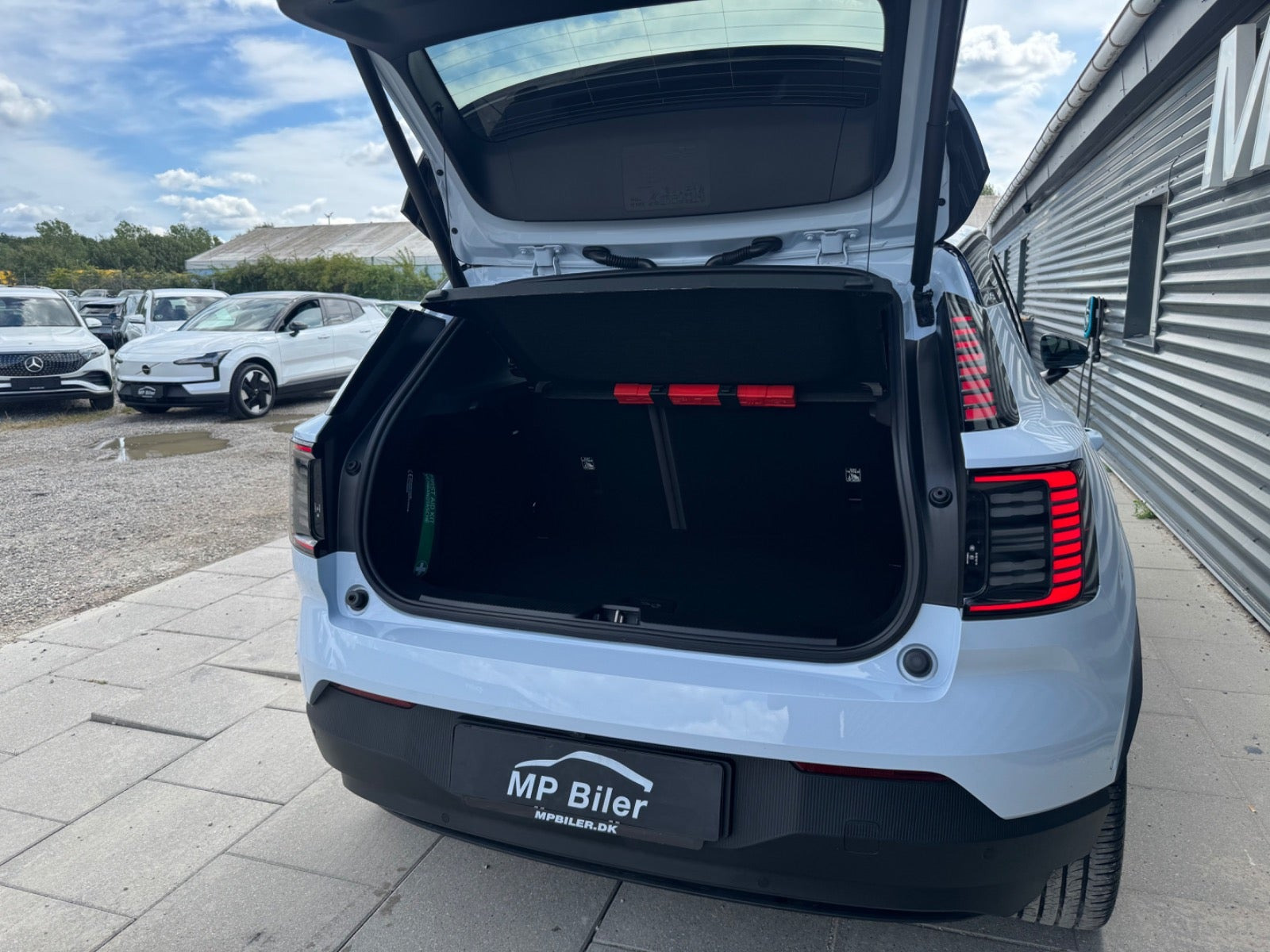 Blå Volvo EX30 fra 2025