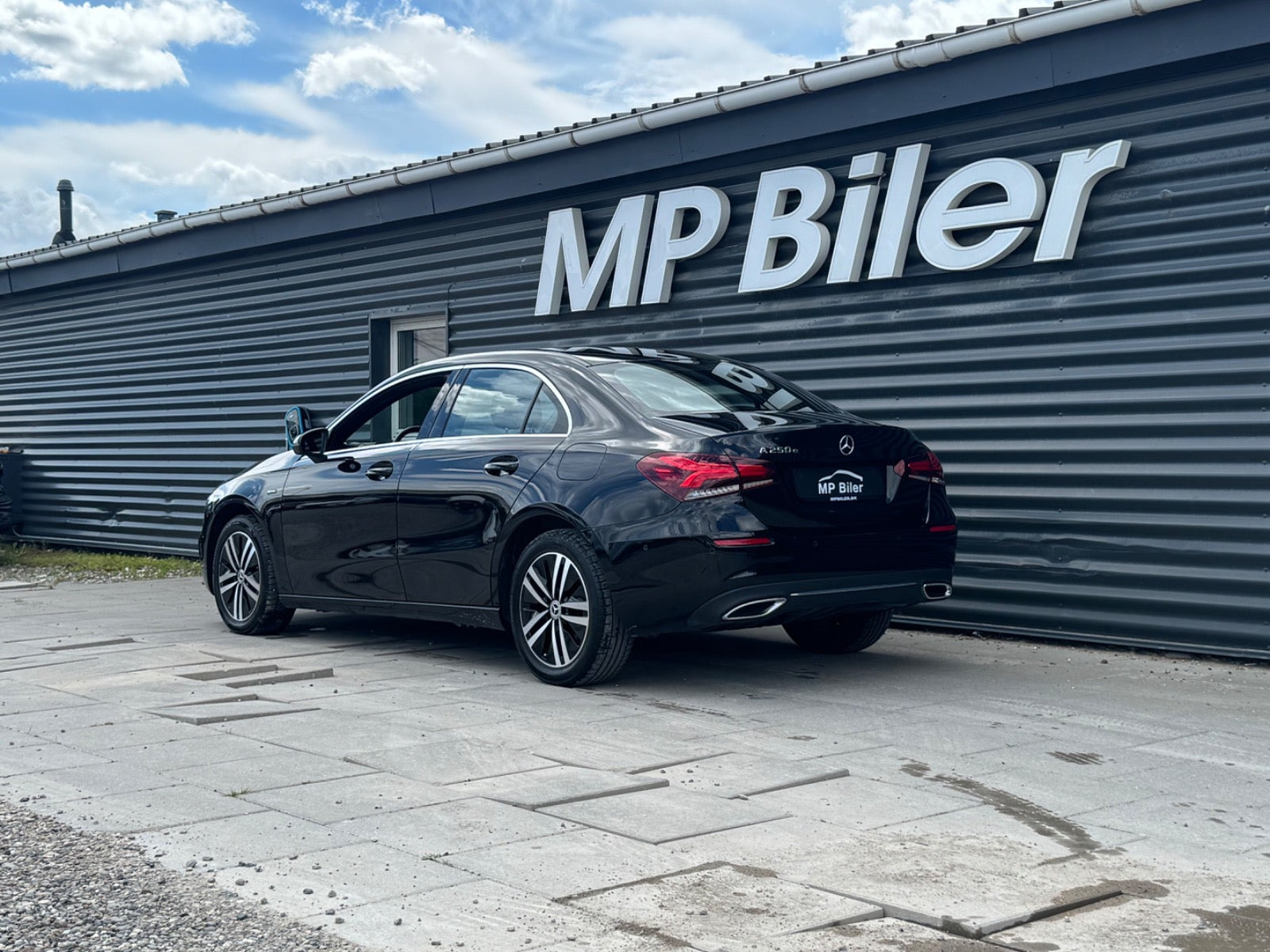 Sort Mercedes A250 e fra 2021