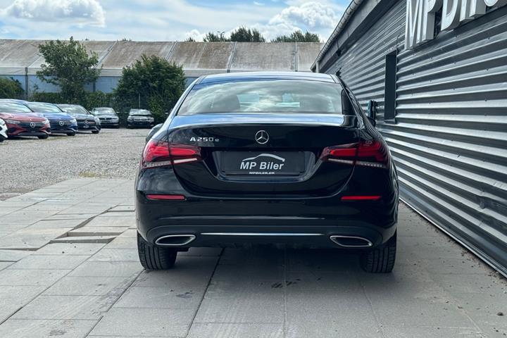 Sort Mercedes A250 e fra 2021