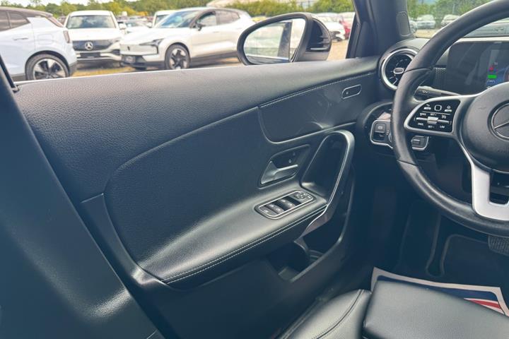 Sort Mercedes A250 e fra 2021