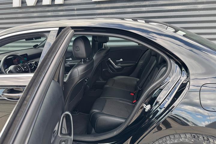 Sort Mercedes A250 e fra 2021