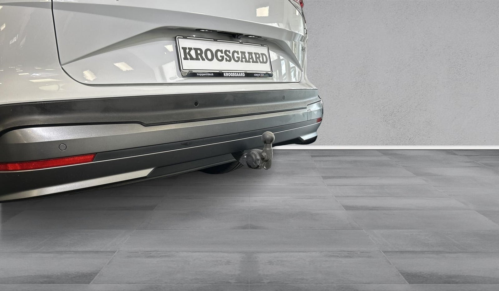 Hvid Skoda Enyaq fra 2022