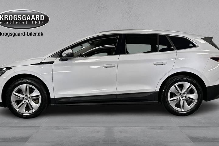 Hvid Skoda Enyaq fra 2022