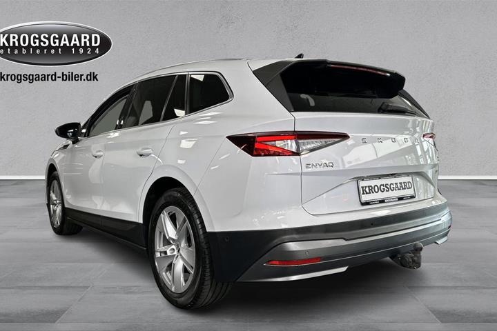 Hvid Skoda Enyaq fra 2022