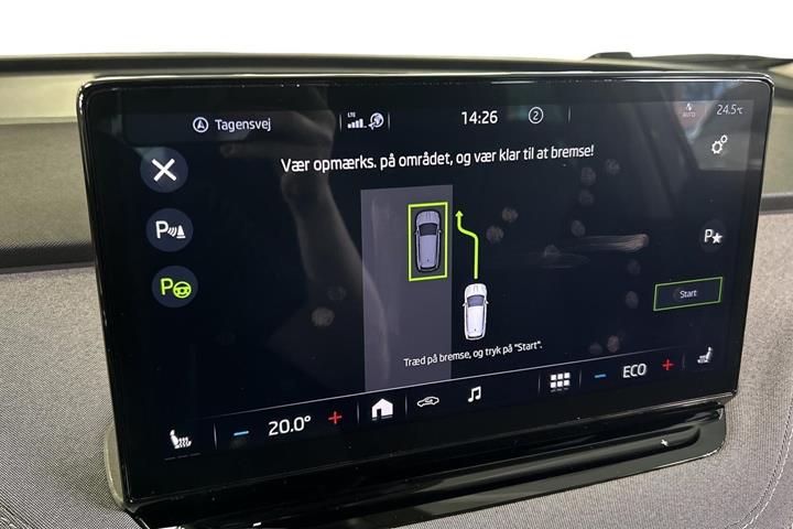 Hvid Skoda Enyaq fra 2022