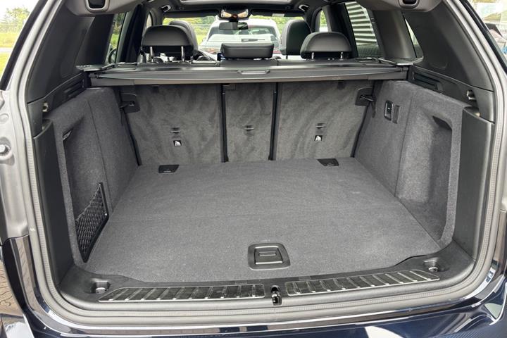 Sort BMW iX3 fra 2023