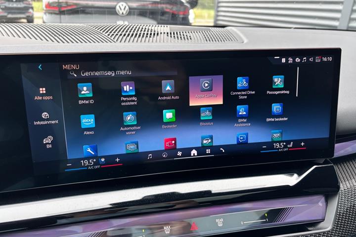 Sort BMW i5 fra 2025