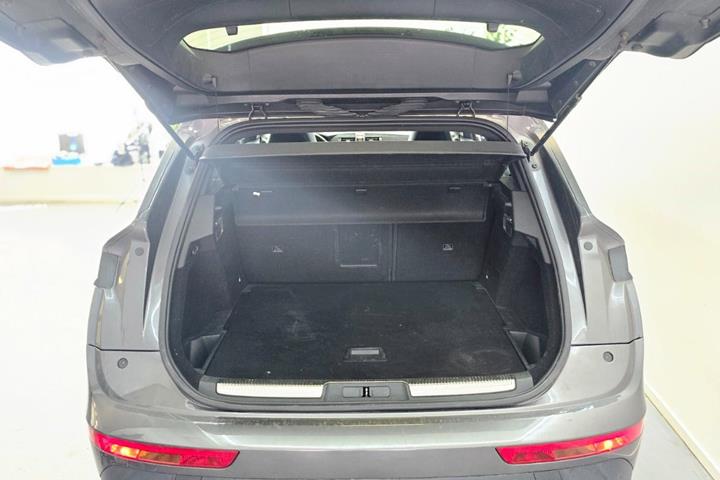 Grå DS DS 7 CrossBack fra 2018