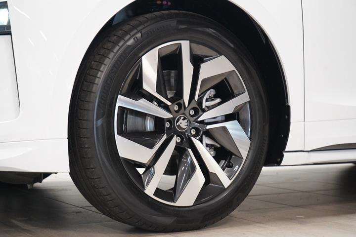 Hvid Skoda Enyaq fra 2027
