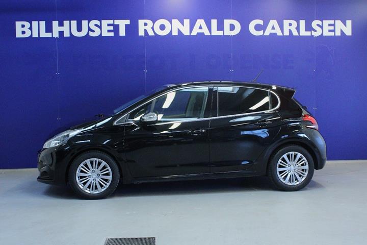 Sort Peugeot 208 fra 2019