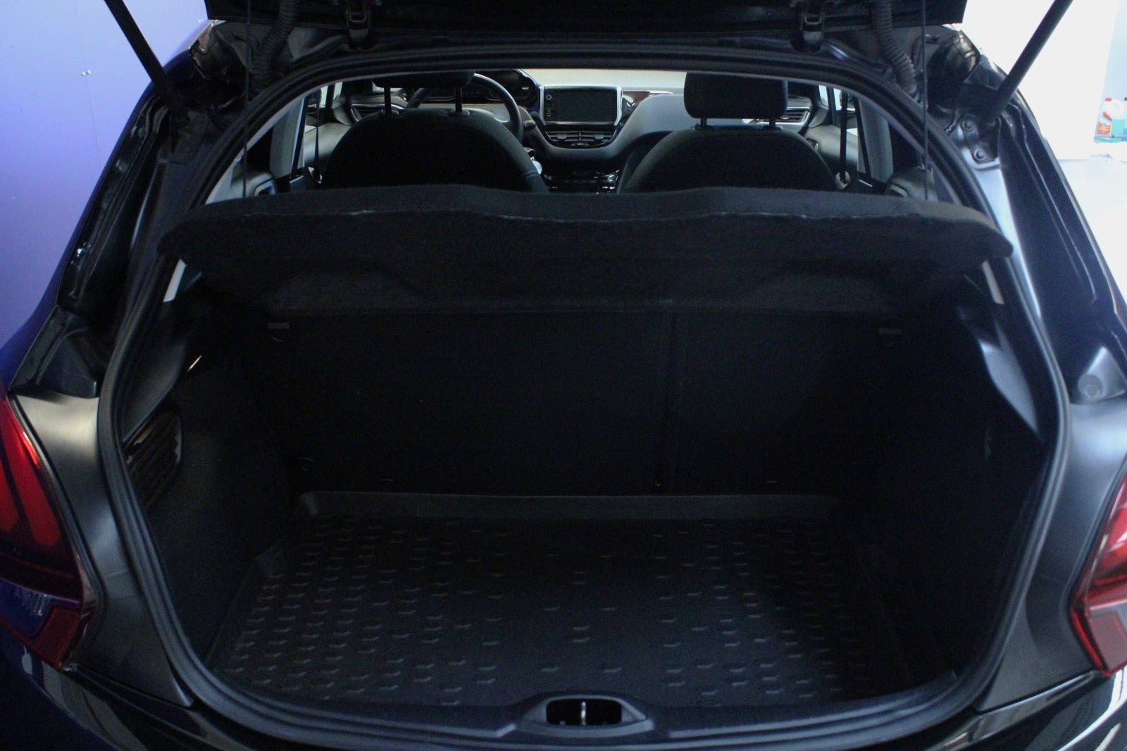 Sort Peugeot 208 fra 2019