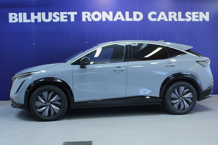 Grå Nissan Ariya fra 2024