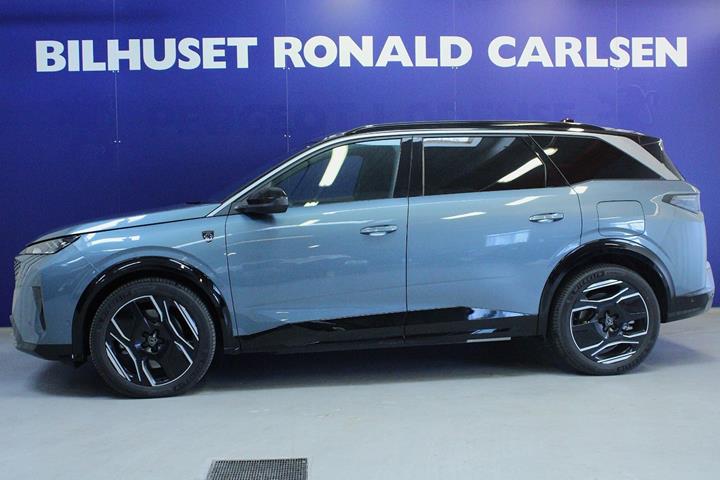 Blå Peugeot e-5008 fra 2025