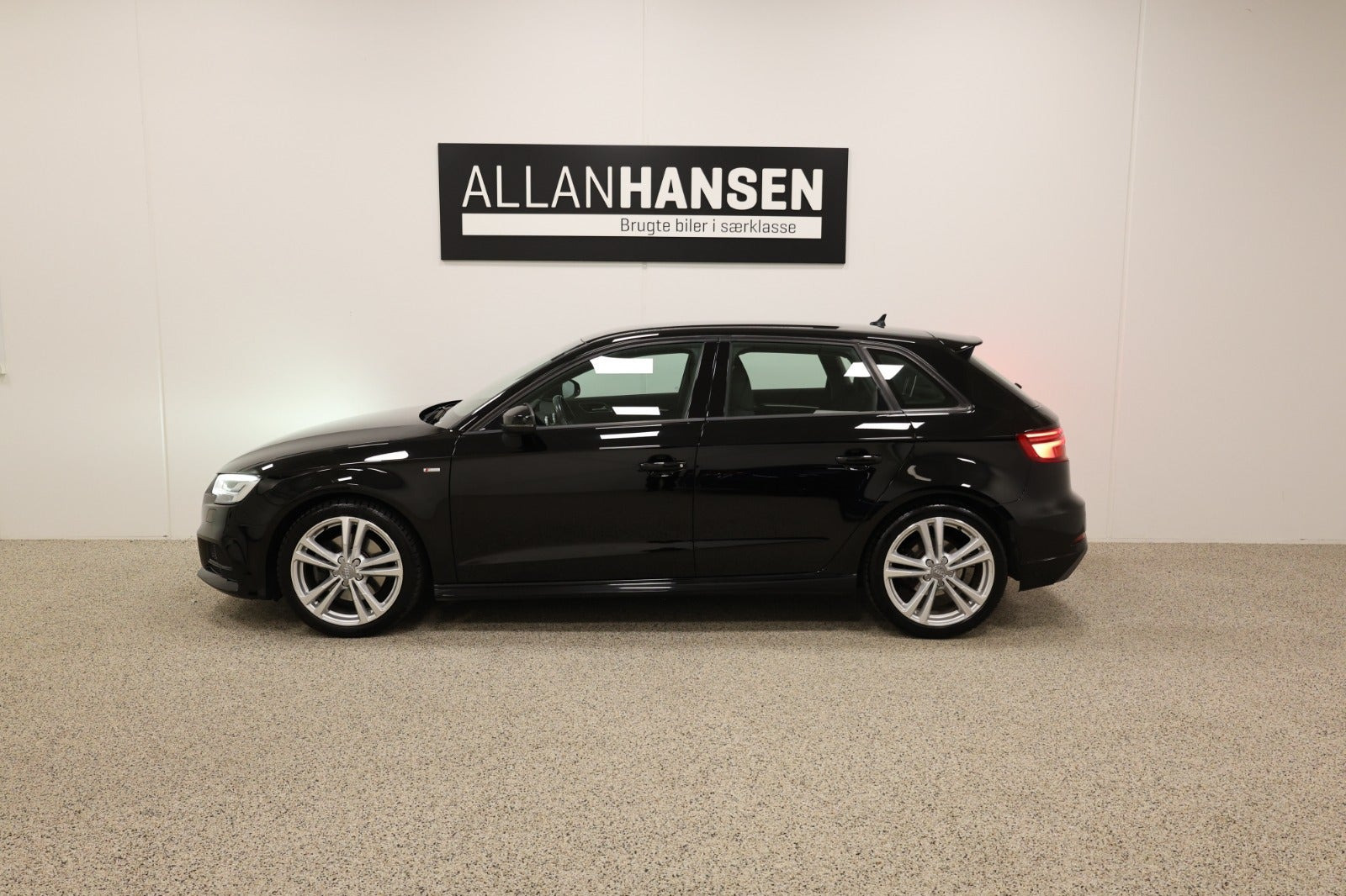 Sort Audi A3 fra 2019