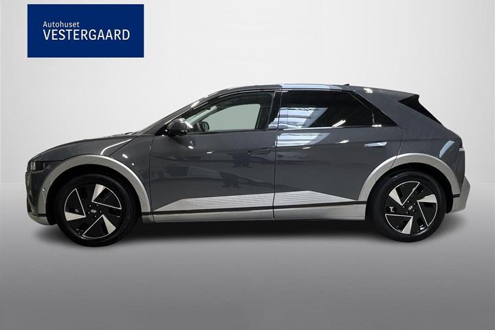 Grå Hyundai Ioniq 5 fra 2025