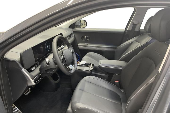 Grå Hyundai Ioniq 5 fra 2025