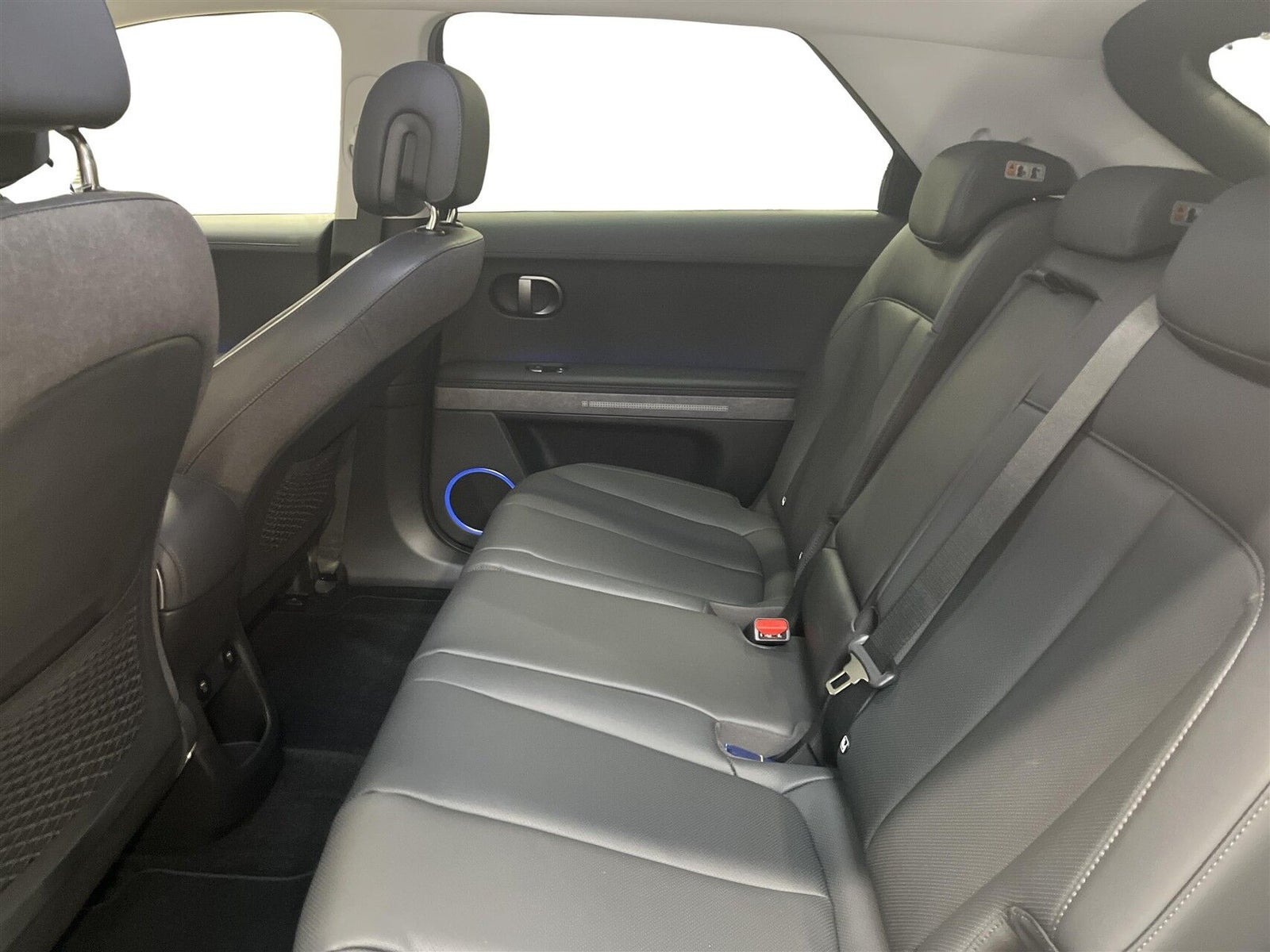 Grå Hyundai Ioniq 5 fra 2025