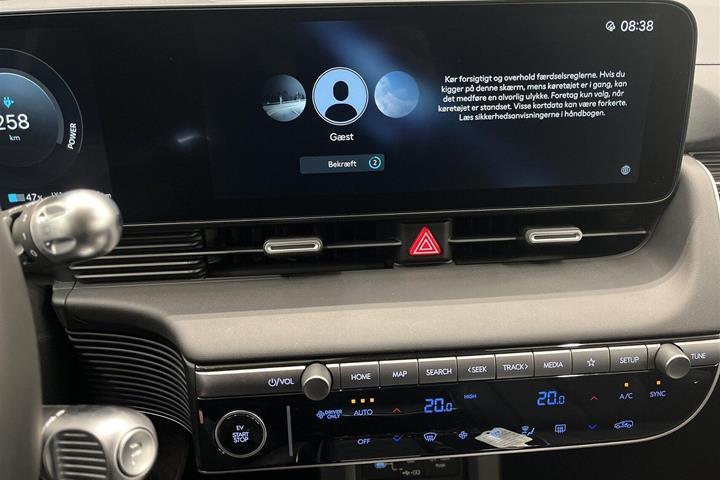 Grå Hyundai Ioniq 5 fra 2025