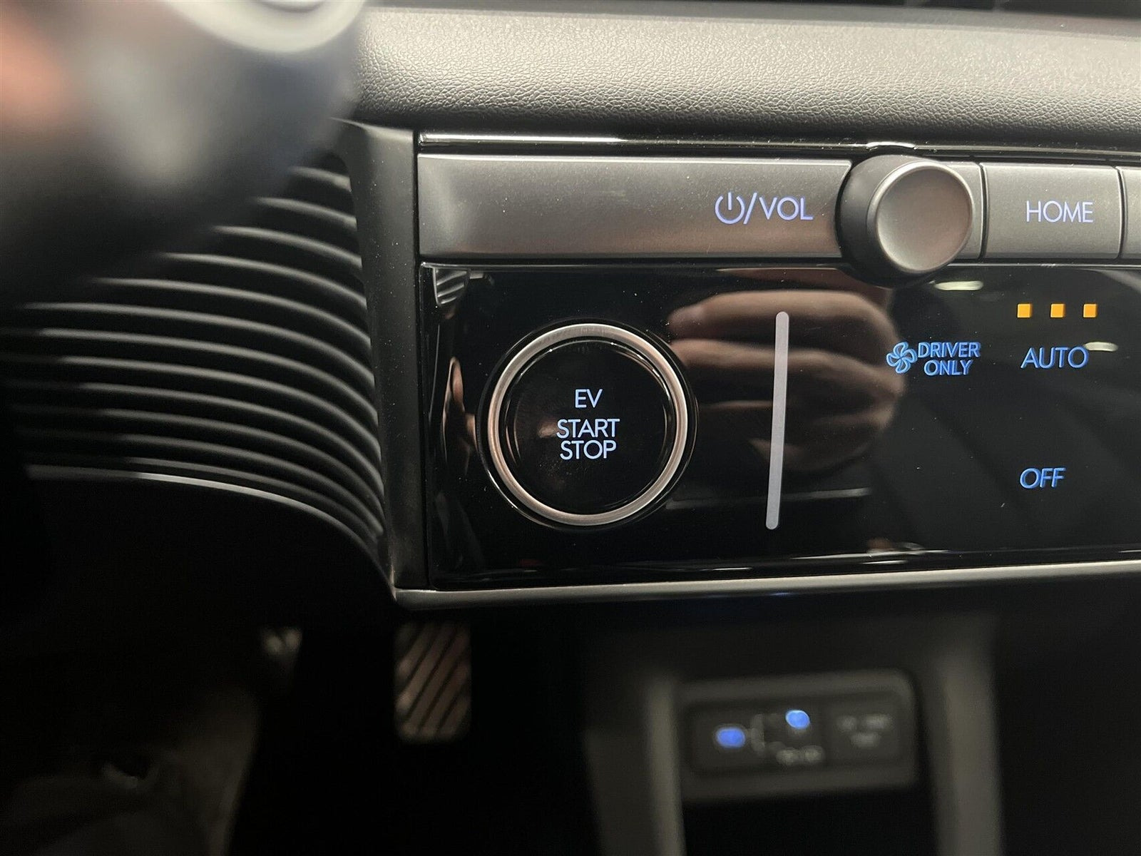 Grå Hyundai Ioniq 5 fra 2025