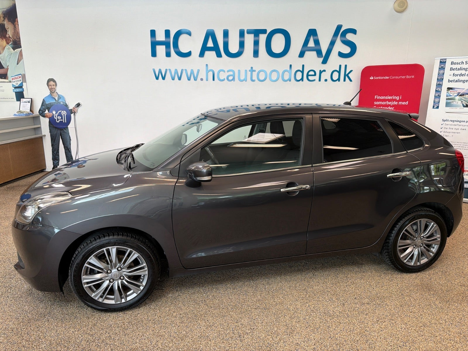 Grå Suzuki Baleno fra 2019