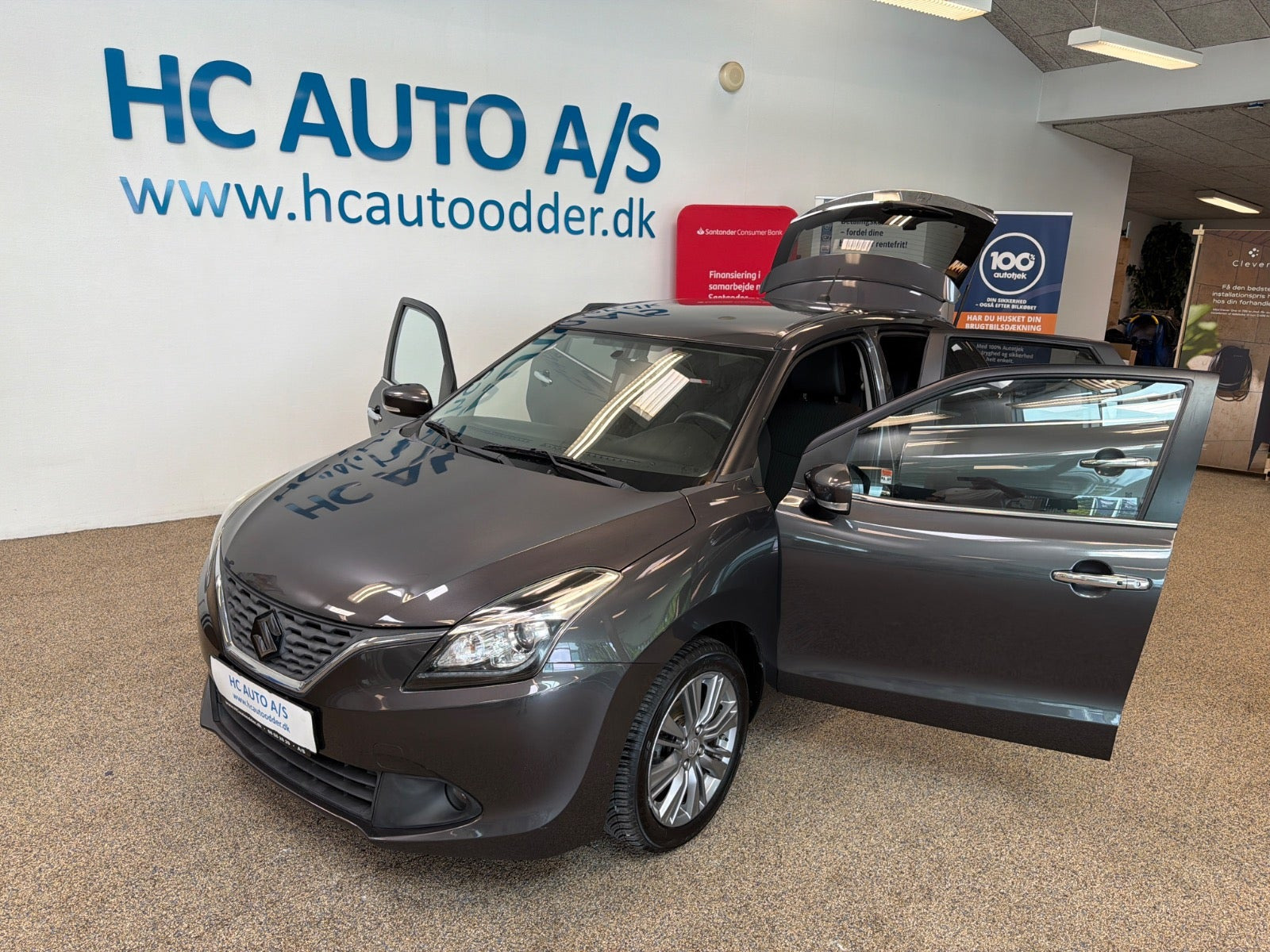 Grå Suzuki Baleno fra 2019