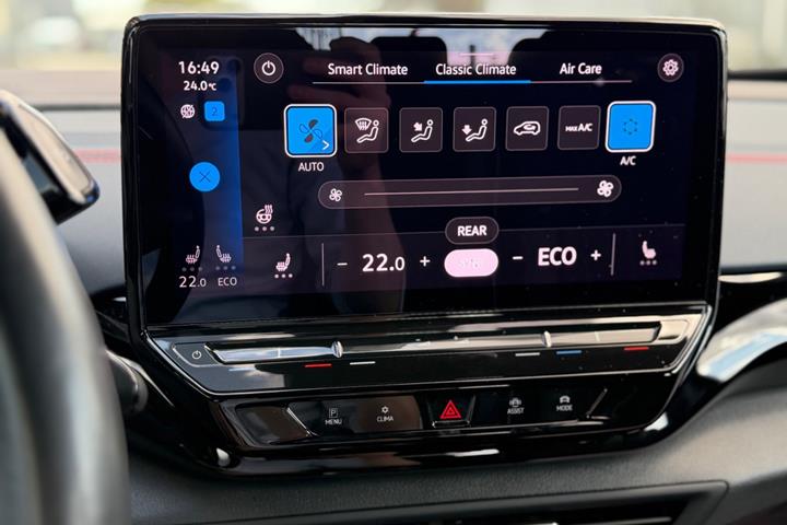 Grå VW ID.4 fra 2022