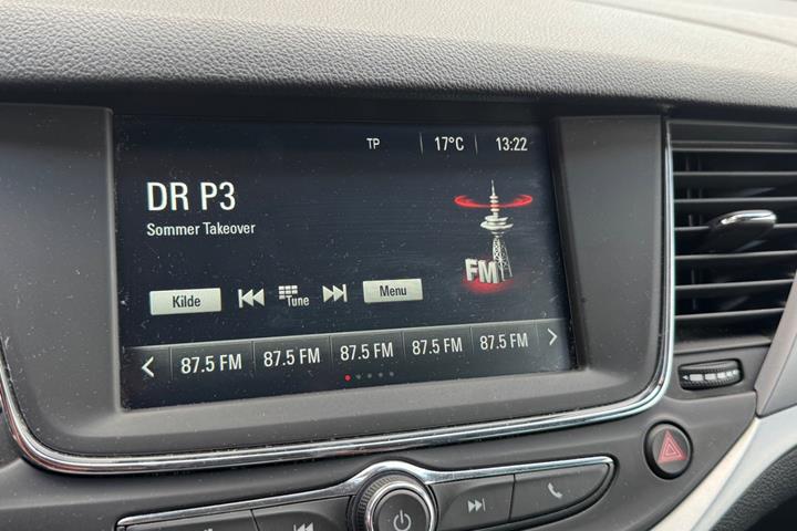 Sort Opel Astra fra 2019
