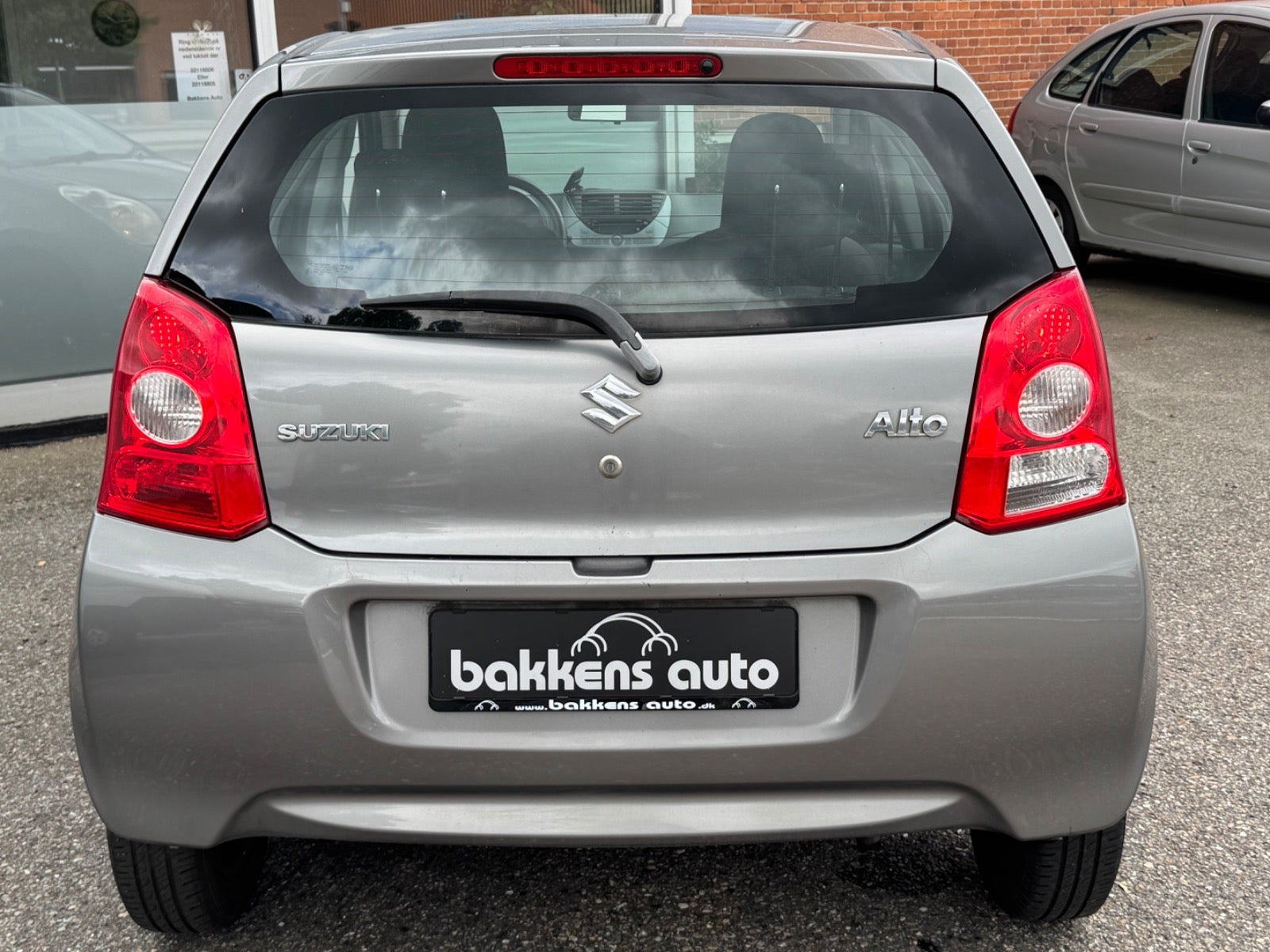 Sort Suzuki Alto fra 2012