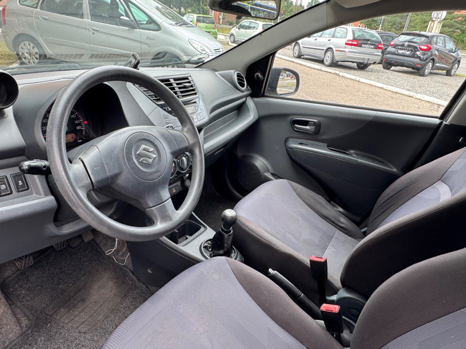 Sort Suzuki Alto fra 2012