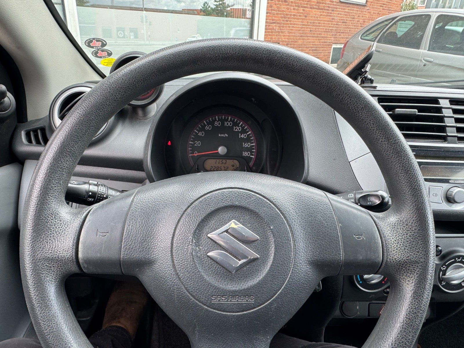 Sort Suzuki Alto fra 2012
