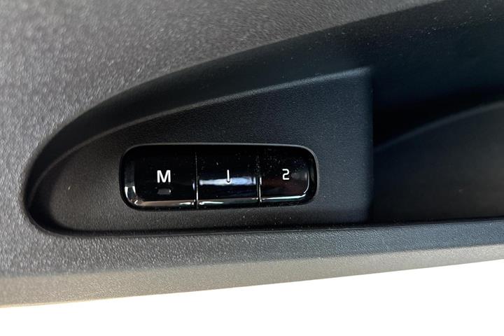 Hvid Polestar 2 fra 2023